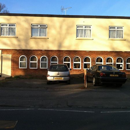 Hillingdon Lodge エクステリア 写真